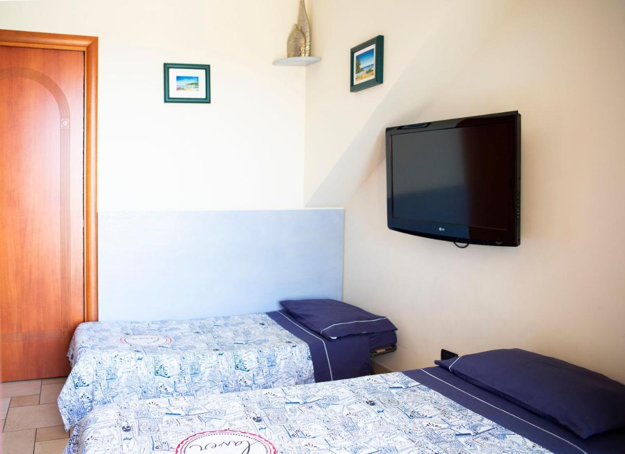 Il Fenicottero Hotell Quartu SantʼElena Eksteriør bilde
