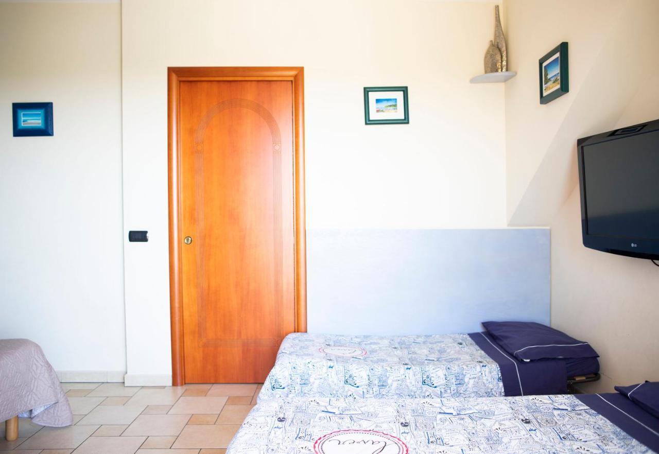 Il Fenicottero Hotell Quartu SantʼElena Eksteriør bilde